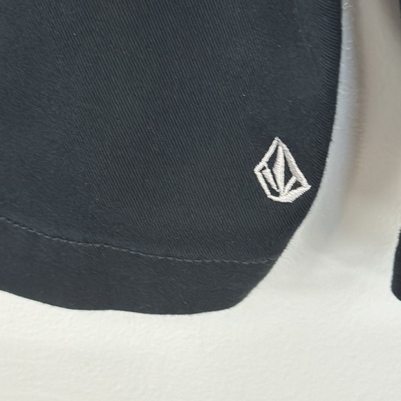 Volcom Men's 36 True To This Twill Shorts Black EUC Flat Front Inseam 9.75" - Picture 8 of 13